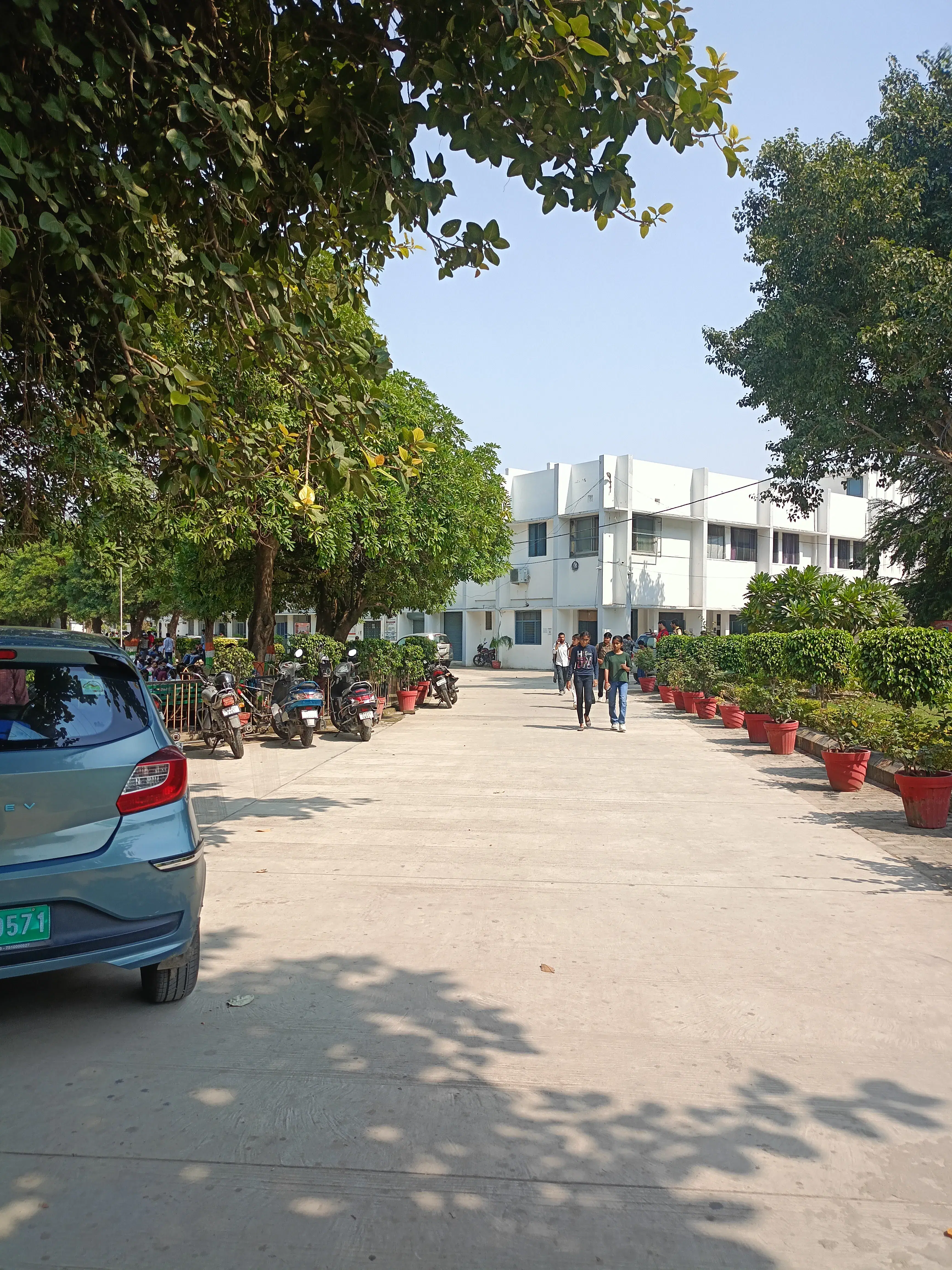 Chowdhary Mahadev Prasad Degree College Allahabad CAMPUS photo 12